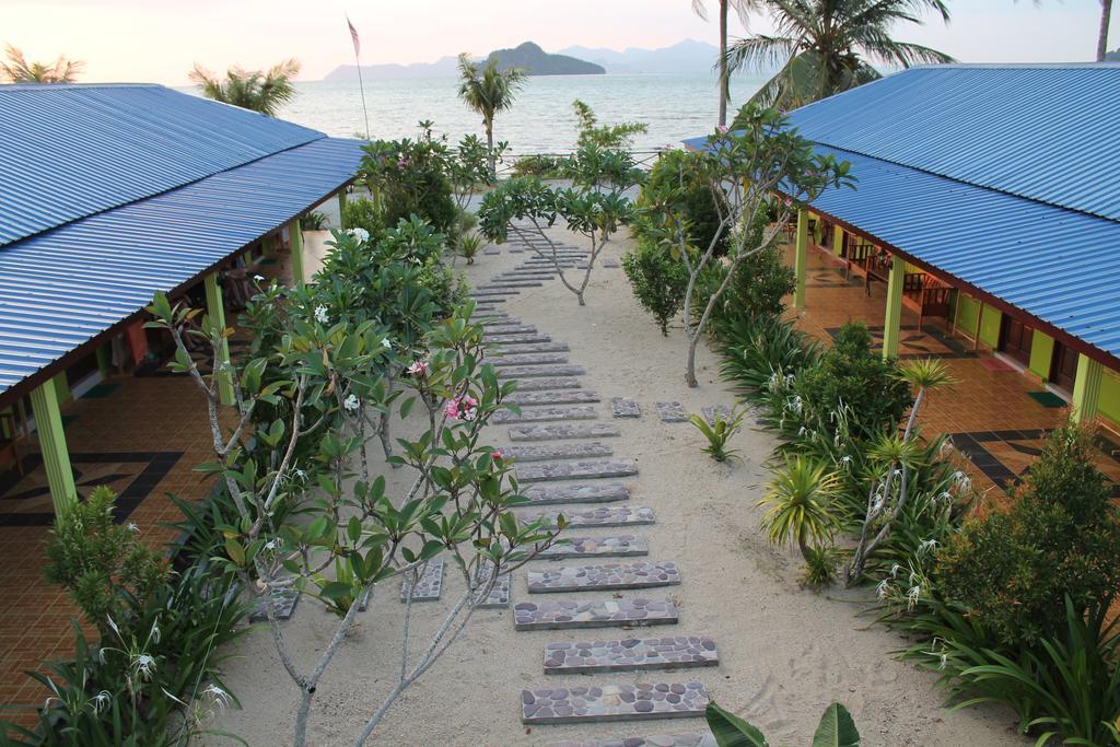 Motel Tanjung Puteri Pasir Hitam Exterior photo